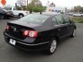 Deep Black - Passat Komfort Sedan Photo No. 9