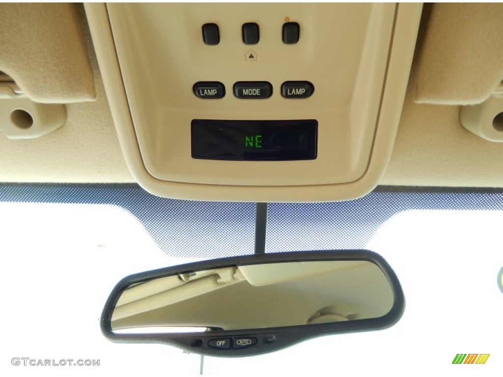 2004 Grand Marquis LS - Gold Ash Metallic / Medium Parchment photo #23