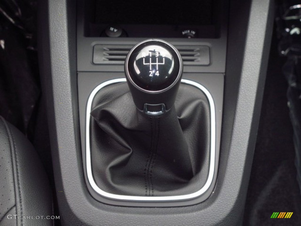2014 Volkswagen Jetta SE Sedan Transmission Photos