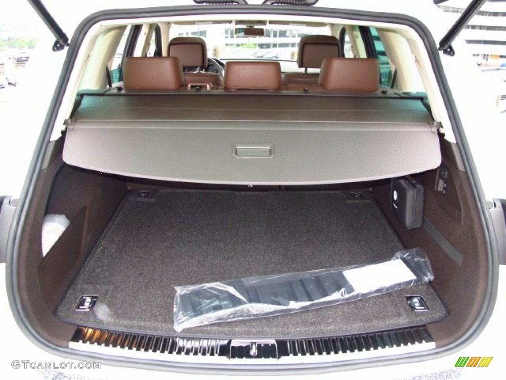 2014 Volkswagen Touareg V6 Sport 4Motion Trunk Photos