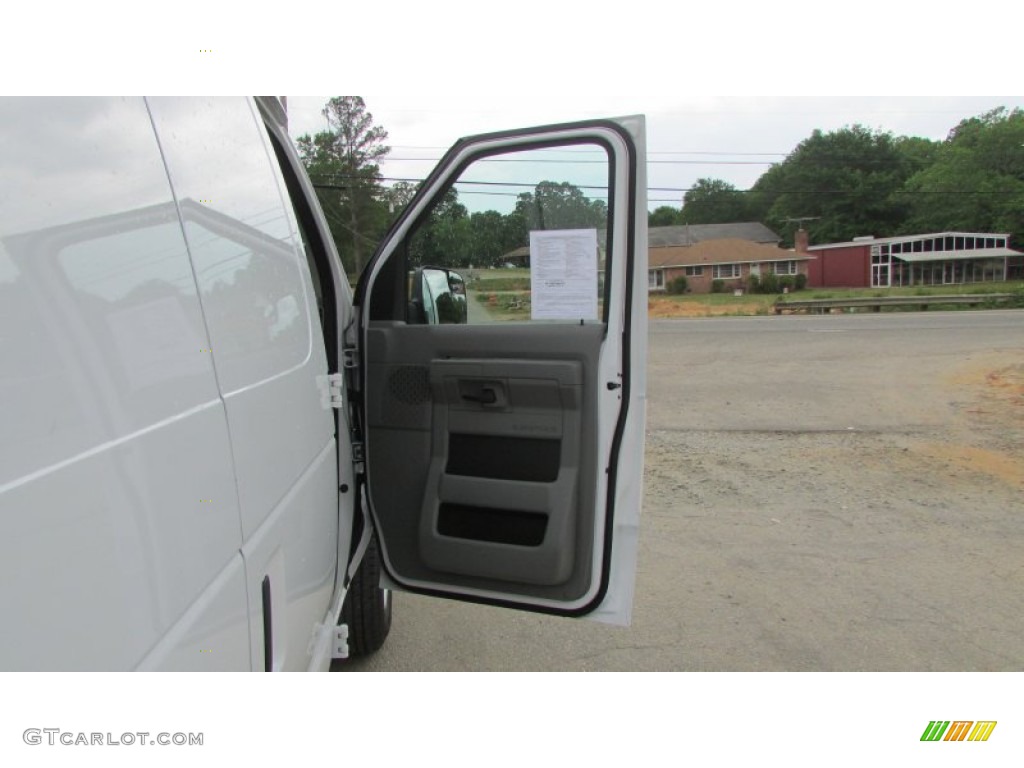 2014 E-Series Van E250 Cargo Van - Oxford White / Medium Flint photo #26