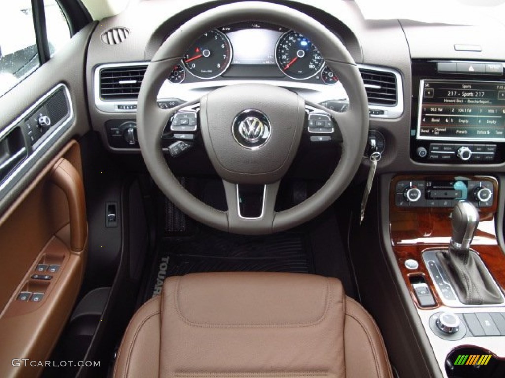 2014 Volkswagen Touareg V6 Sport 4Motion Saddle Brown Dashboard Photo #93372341