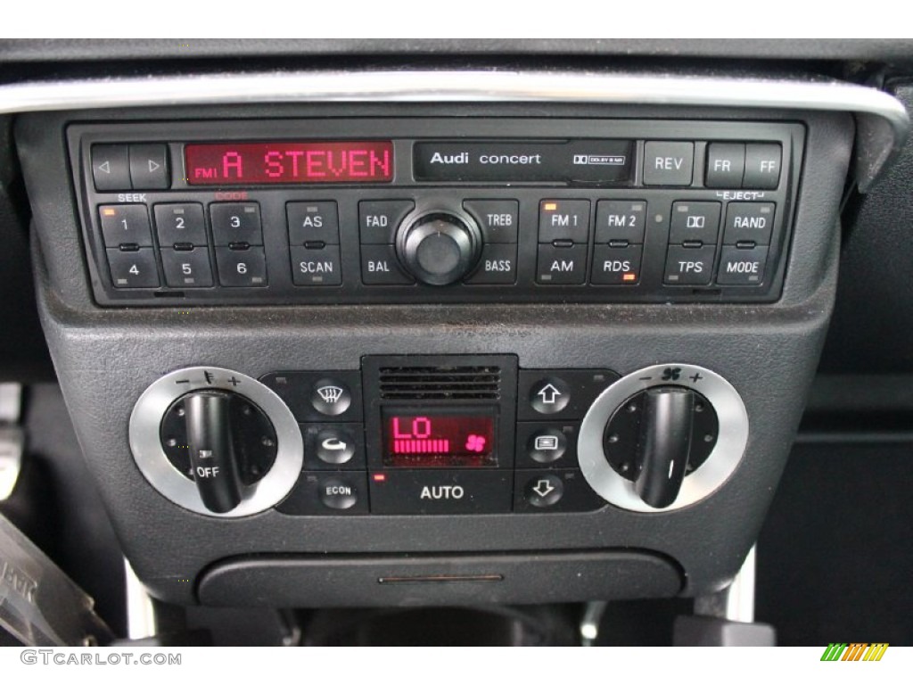 2001 Audi TT 1.8T quattro Coupe Controls Photo #93373280