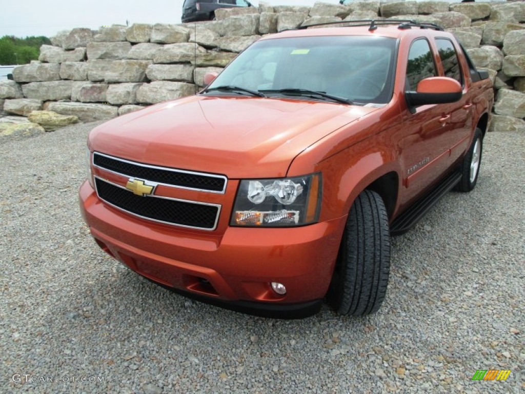 2007 Avalanche LTZ 4WD - Sunburst Orange Metallic / Ebony/Light Cashmere photo #2