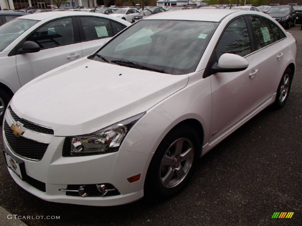 2014 Cruze LT - Summit White / Jet Black/Sport Red photo #1