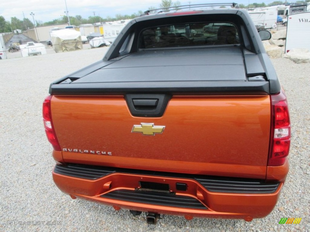 2007 Avalanche LTZ 4WD - Sunburst Orange Metallic / Ebony/Light Cashmere photo #30