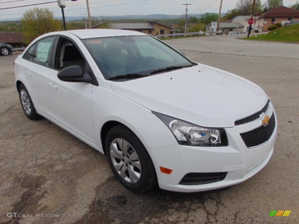 2014 Cruze LS - Summit White / Jet Black/Medium Titanium photo #4