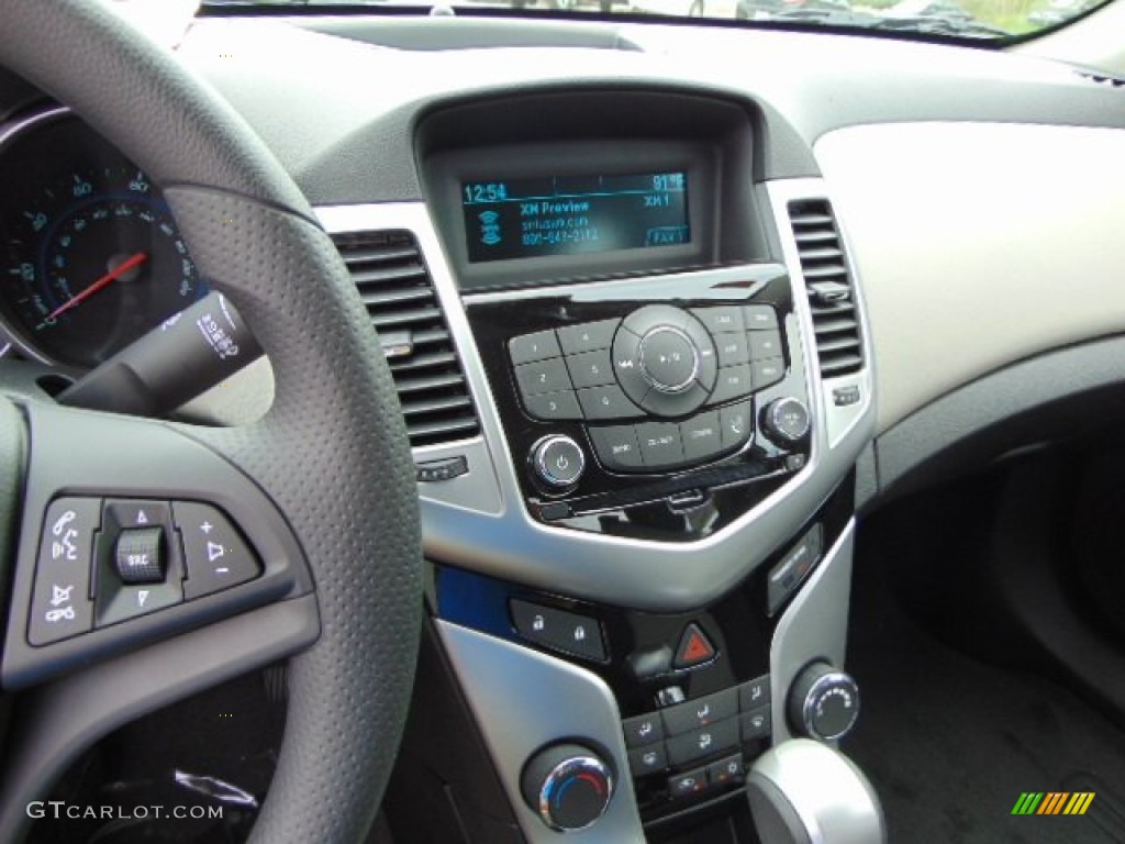 2014 Cruze LS - Summit White / Jet Black/Medium Titanium photo #11