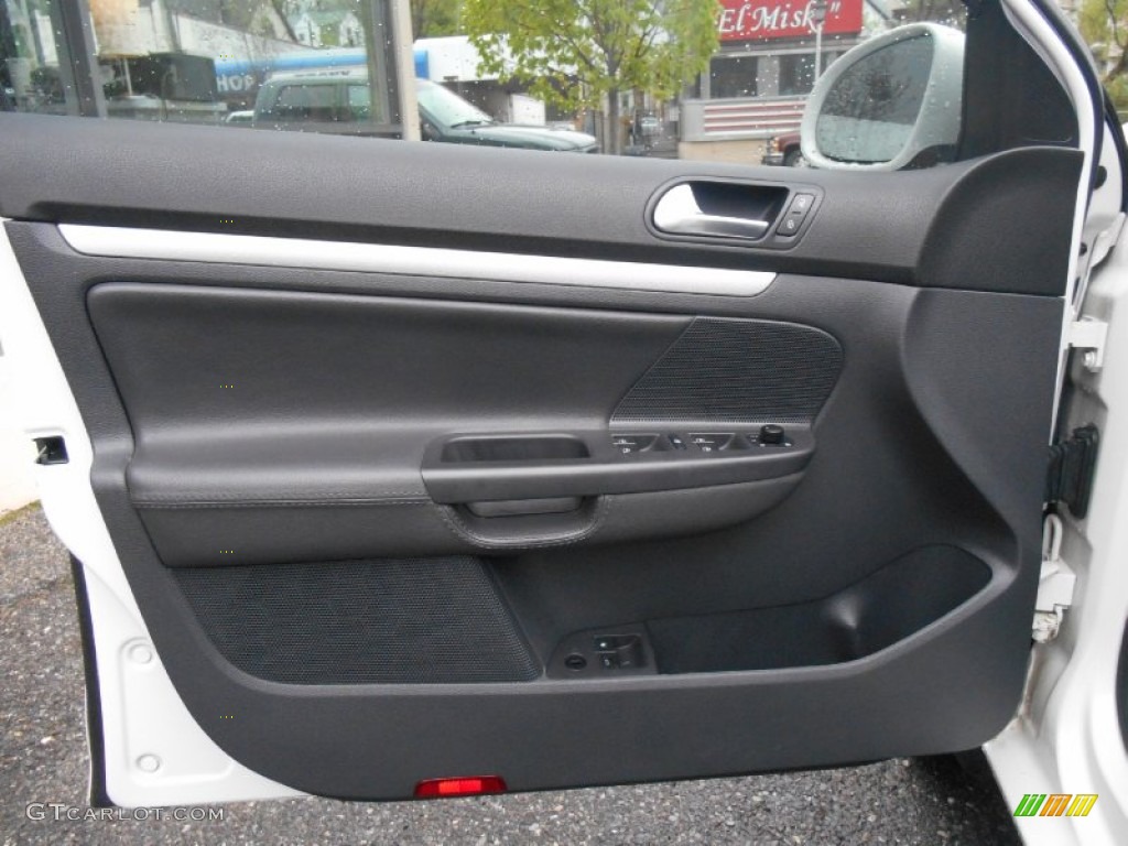 2009 Volkswagen Jetta TDI Sedan Door Panel Photos