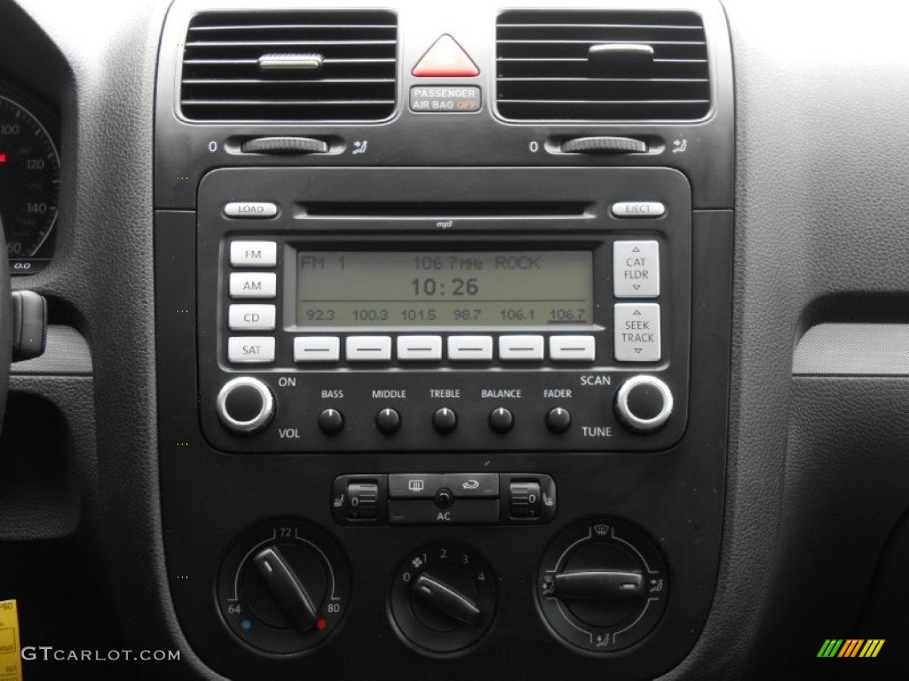 2009 Volkswagen Jetta TDI Sedan Controls Photo #93384070