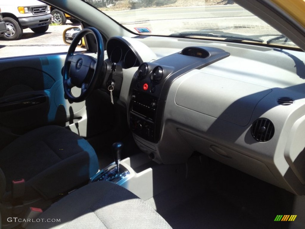 2005 Aveo LS Hatchback - Summer Yellow / Gray photo #10