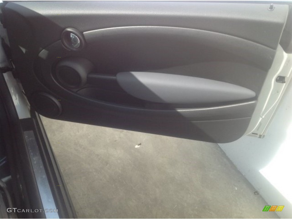 2011 Cooper Hardtop - Sparkling Silver Metallic / Carbon Black photo #13