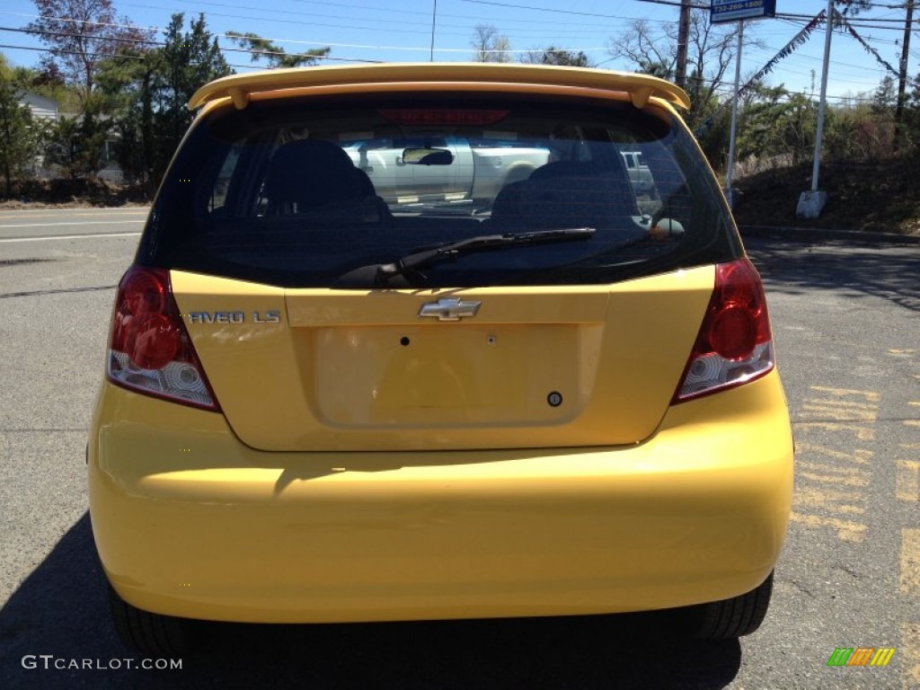 2005 Aveo LS Hatchback - Summer Yellow / Gray photo #15