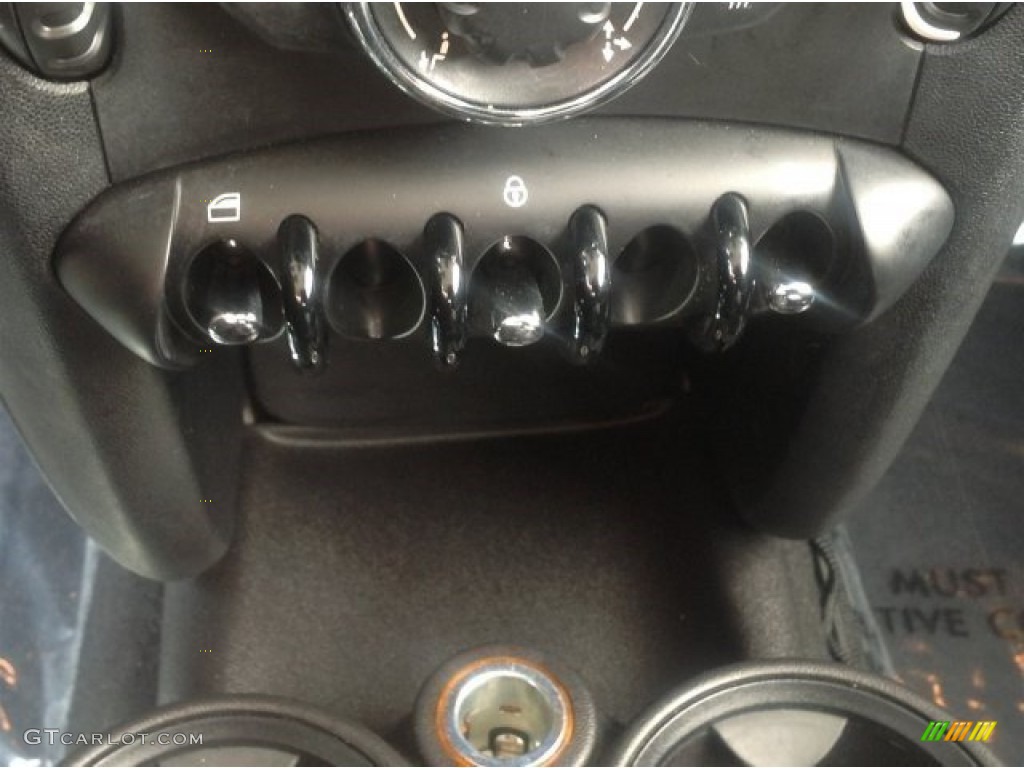 2011 Cooper Hardtop - Sparkling Silver Metallic / Carbon Black photo #18