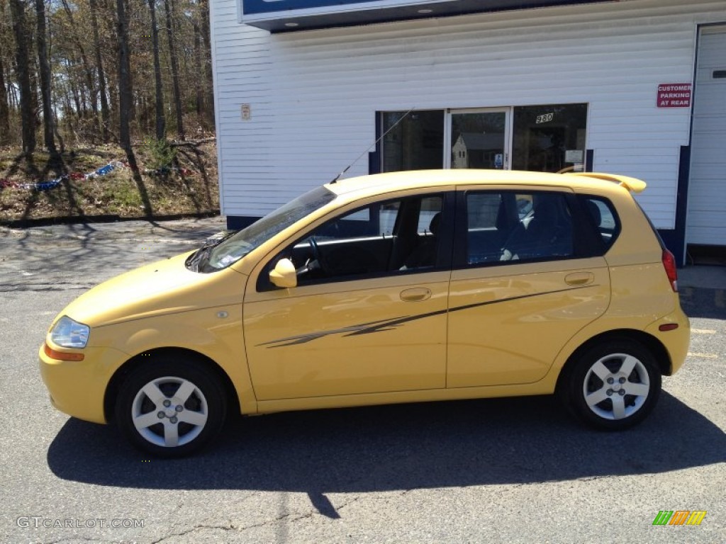 2005 Aveo LS Hatchback - Summer Yellow / Gray photo #18