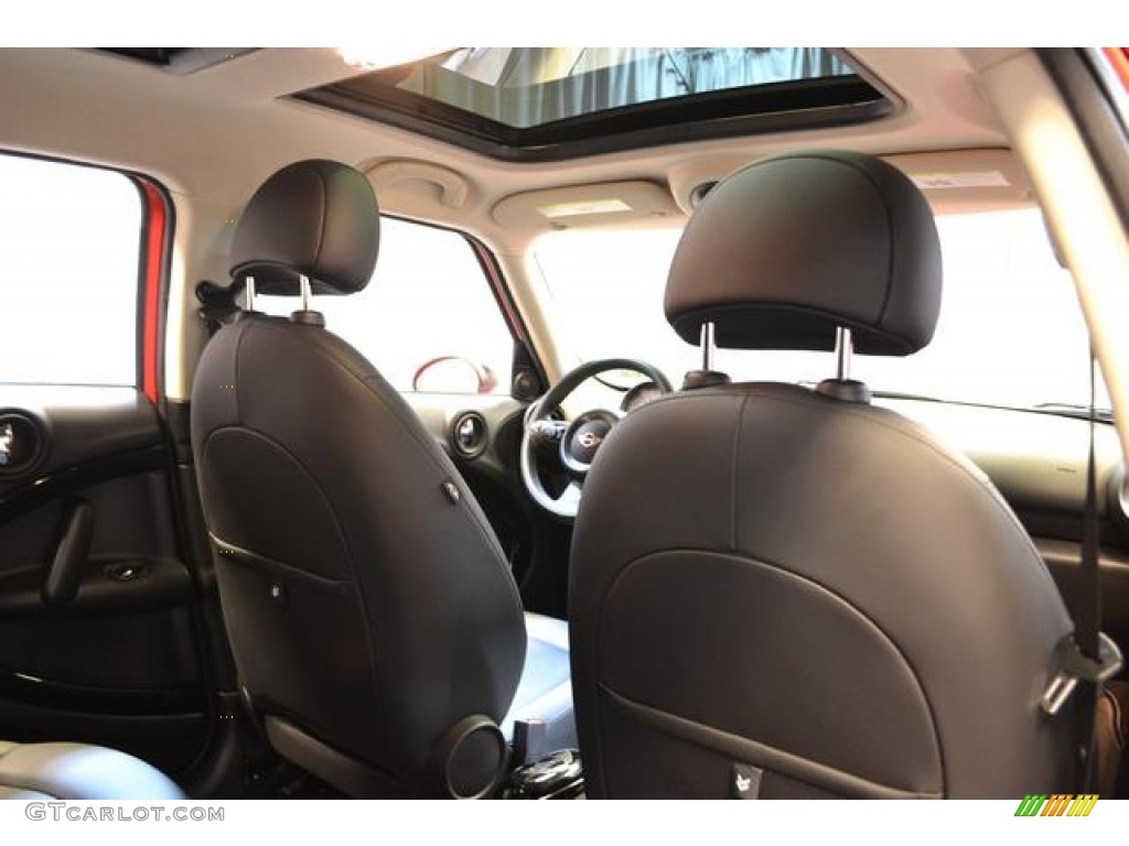 2011 Cooper Countryman - Pure Red / Carbon Black photo #16