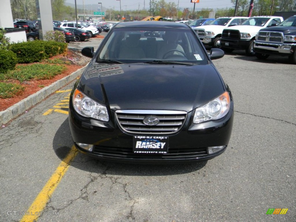 2009 Elantra SE Sedan - Black Pearl / Gray photo #2