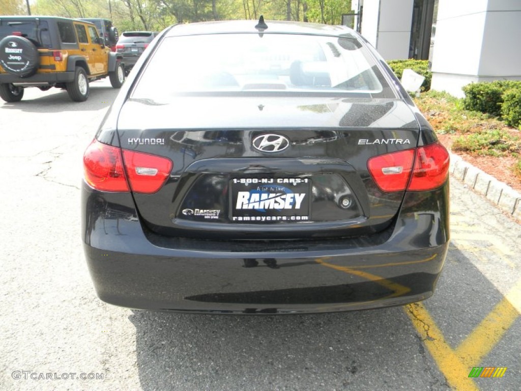 2009 Elantra SE Sedan - Black Pearl / Gray photo #7