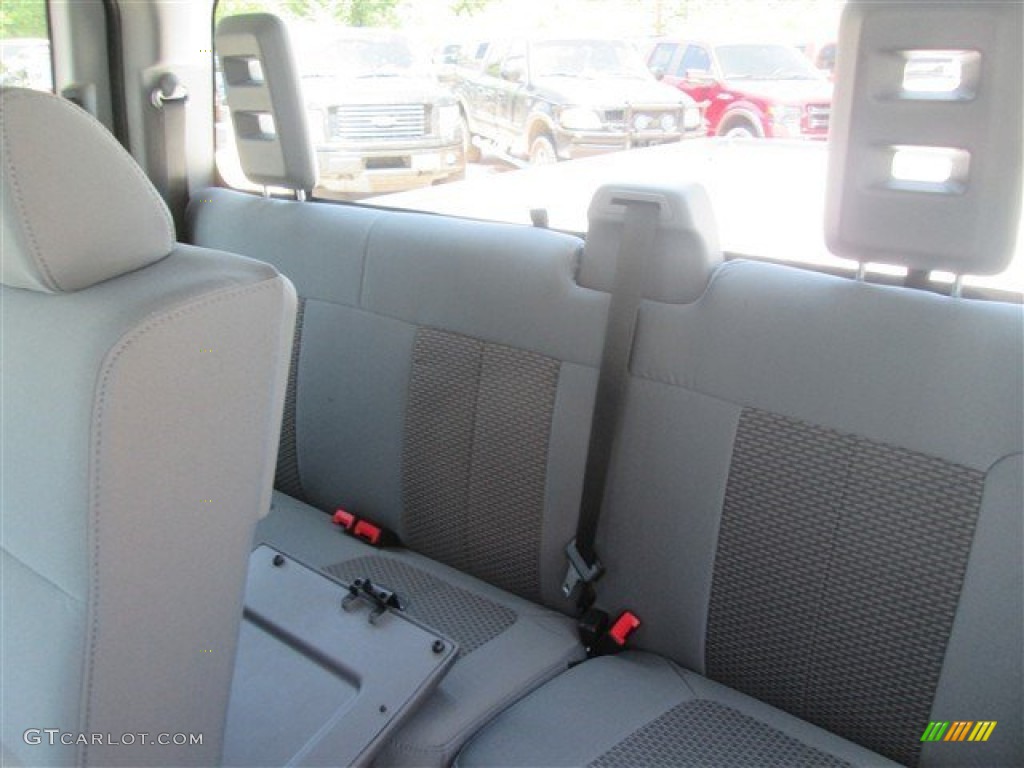 2015 F250 Super Duty XL Super Cab 4x4 - Oxford White / Steel photo #12