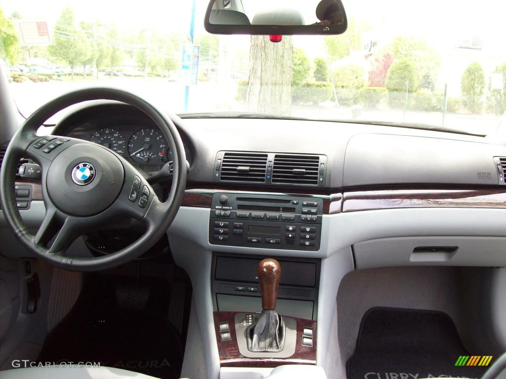 2005 3 Series 325i Coupe - Alpine White / Grey photo #13