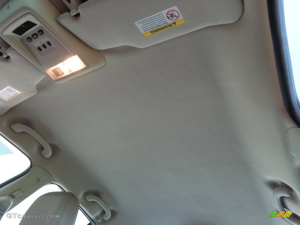 2004 Grand Marquis LS Ultimate Edition - Arizona Beige Metallic / Medium Parchment photo #64