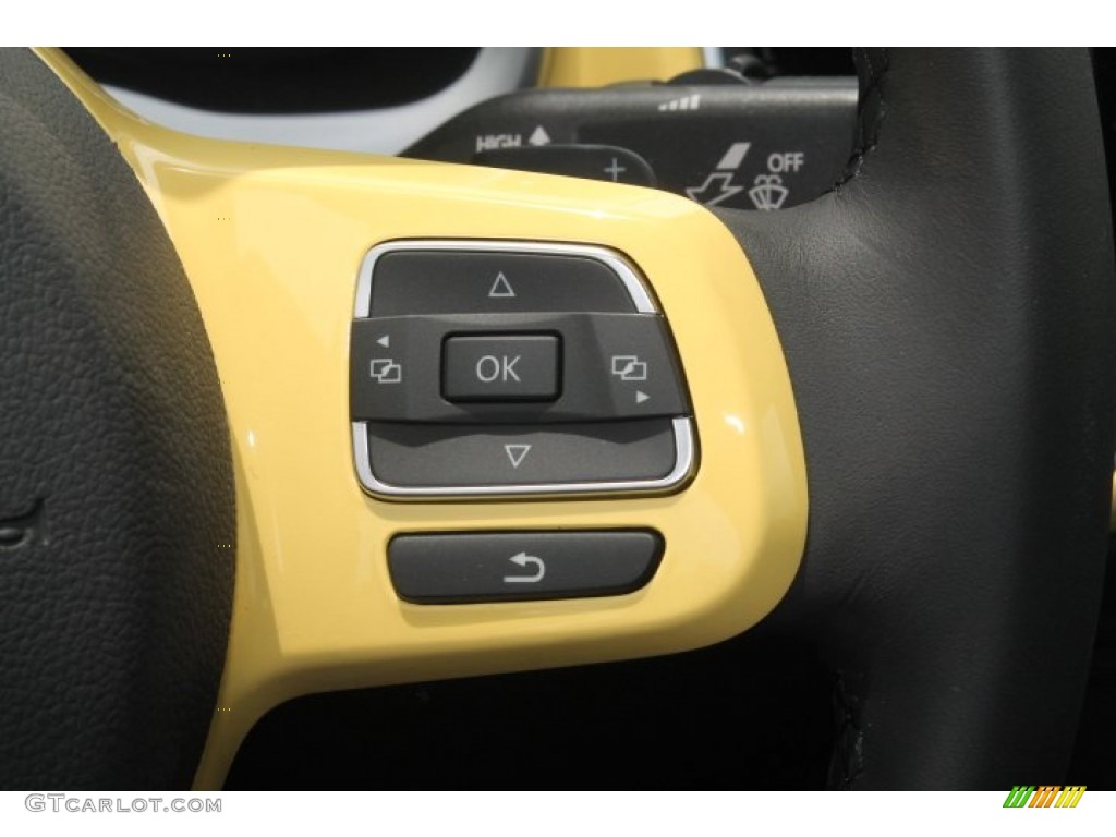2014 Volkswagen Beetle TDI Controls Photo #93410711