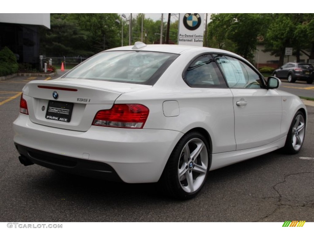 2011 1 Series 135i Coupe - Alpine White / Taupe photo #3