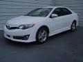 2014 Super White Toyota Camry SE  photo #7
