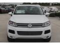 Pure White - Touareg V6 Executive 4Motion Photo No. 2