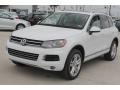 Pure White - Touareg V6 Executive 4Motion Photo No. 3