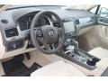 Pure White - Touareg V6 Executive 4Motion Photo No. 9