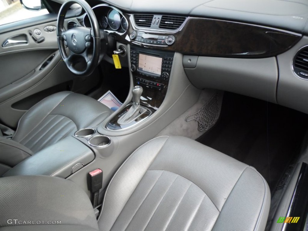 2007 Mercedes-Benz CLS 550 Dashboard Photos