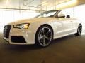 Front 3/4 View of 2014 RS 5 Cabriolet quattro