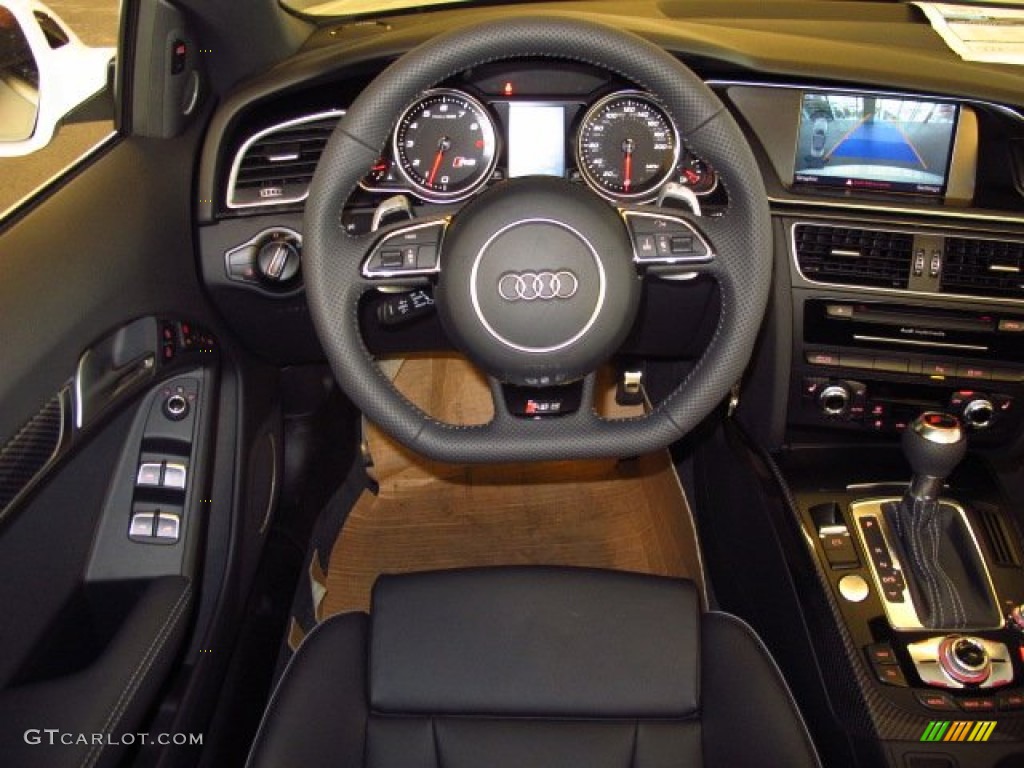 2014 Audi RS 5 Cabriolet quattro Black/Rock Gray Steering Wheel Photo #93421361