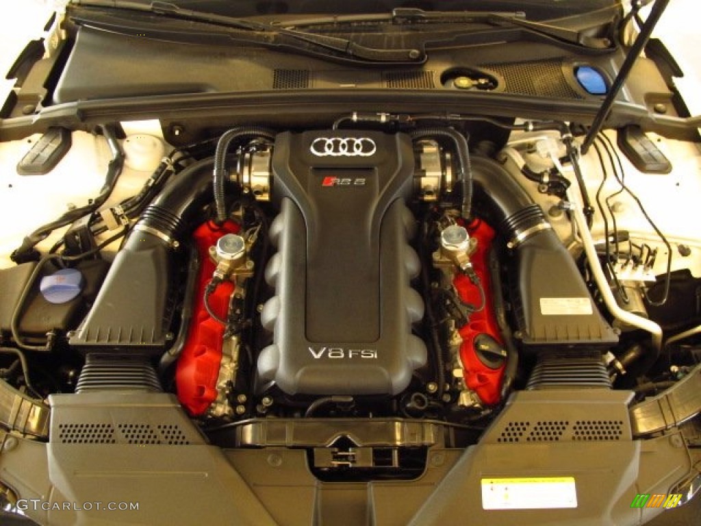 2014 Audi RS 5 Cabriolet quattro Engine Photos