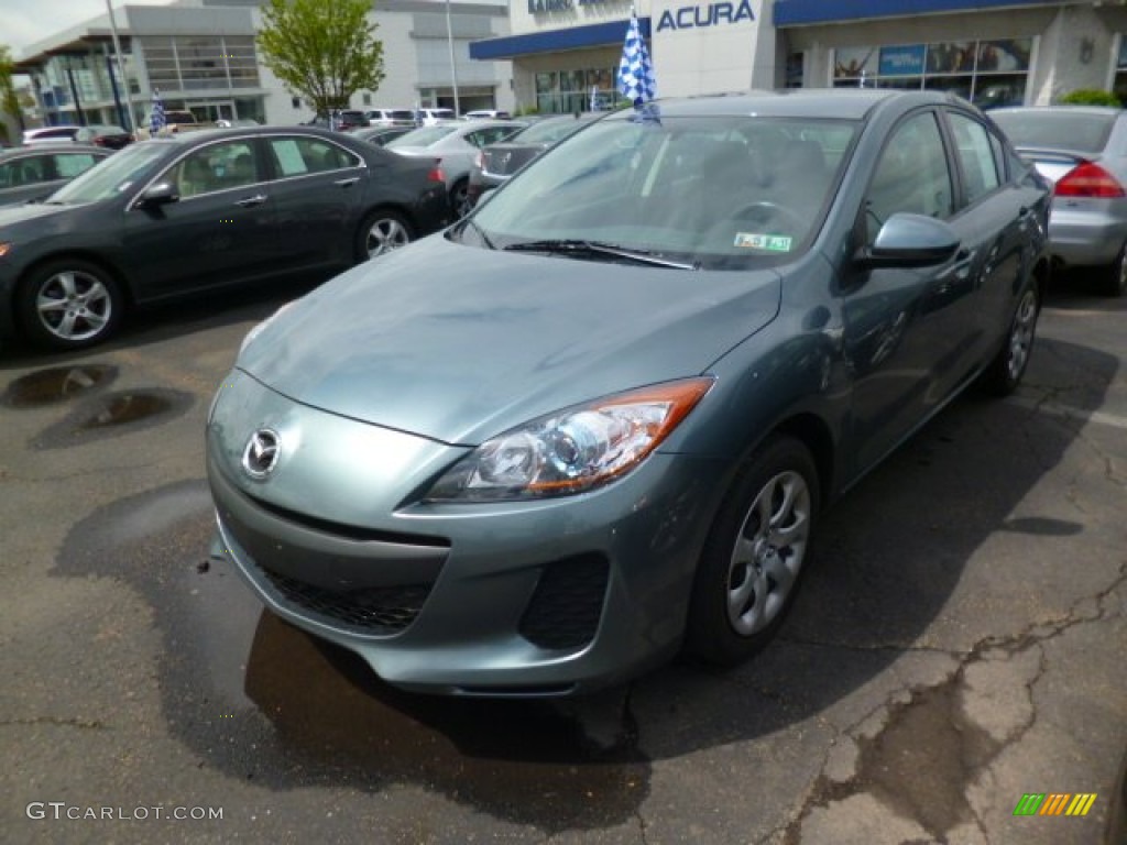 2013 MAZDA3 i Sport 4 Door - Dolphin Gray Mica / Black photo #2