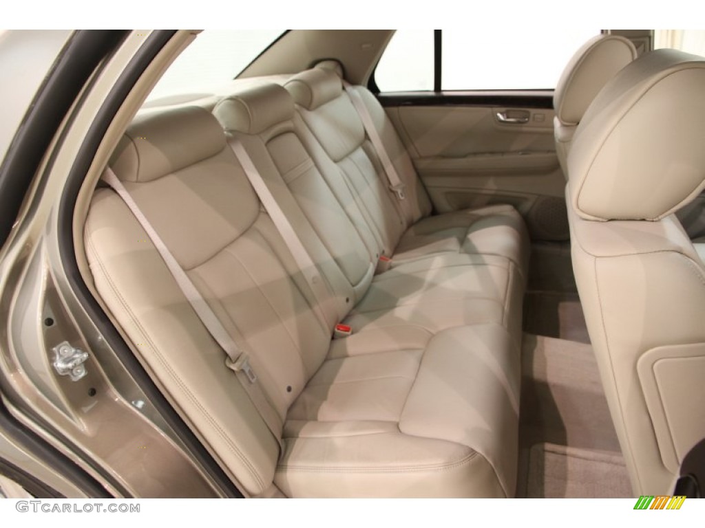 Shale/Cocoa Interior 2010 Cadillac DTS Luxury Photo #93422711