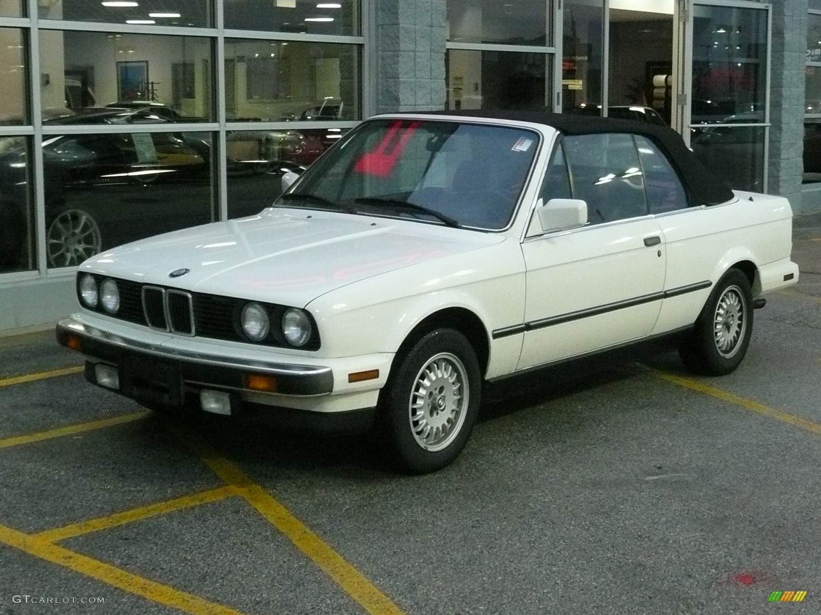 White BMW 3 Series