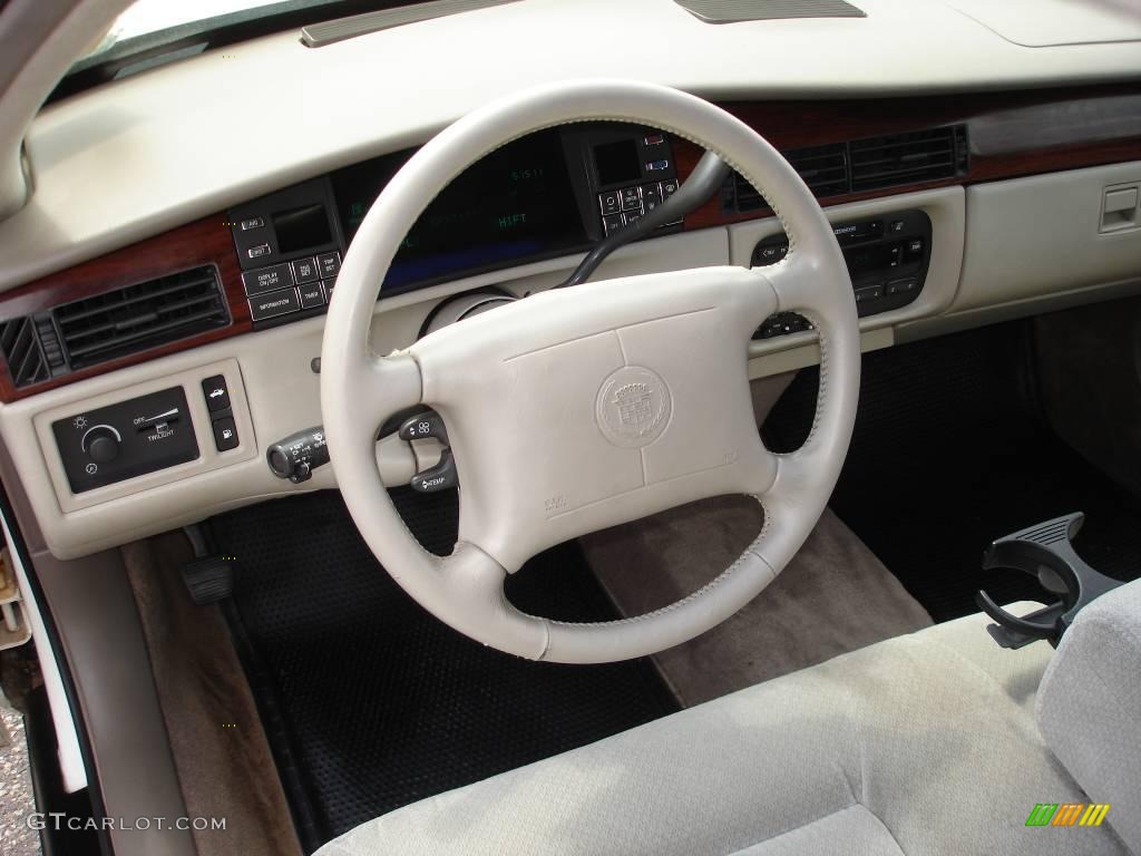 1996 DeVille Sedan - White / Gray photo #8