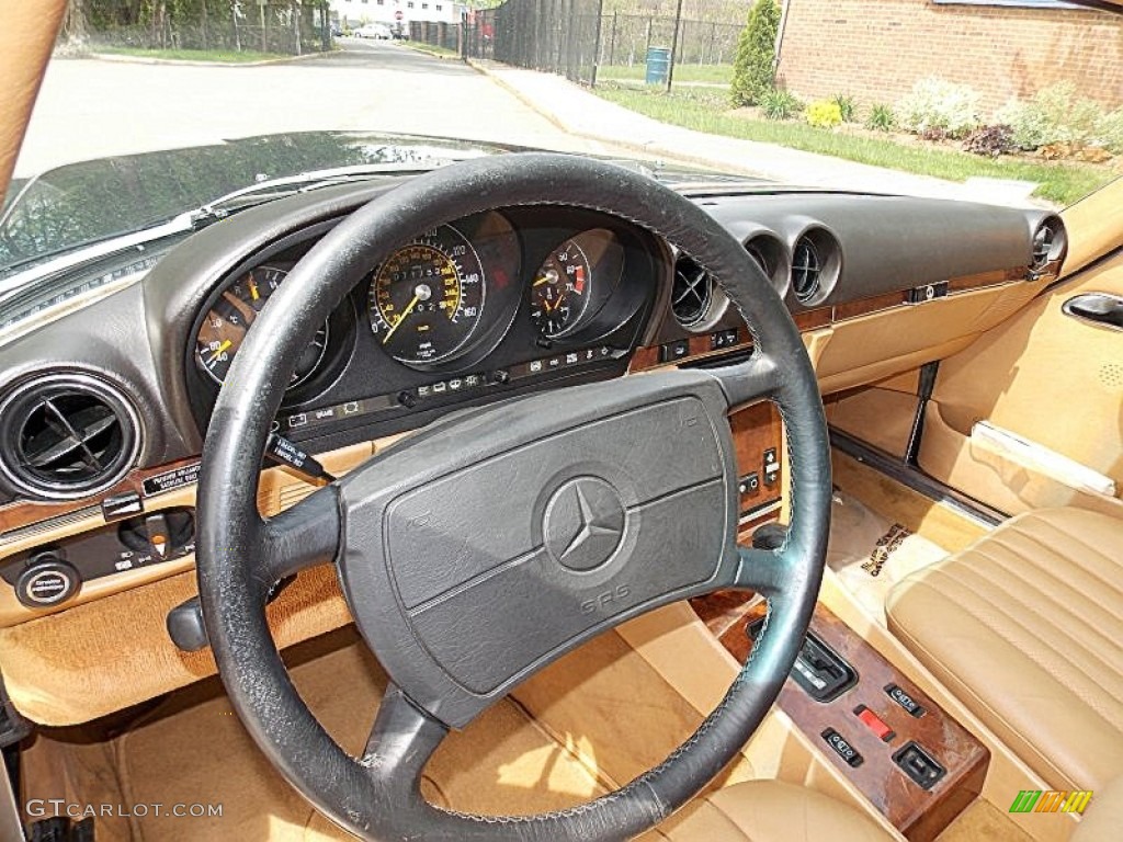 1988 Mercedes-Benz SL Class 560 SL Roadster Palomino Dashboard Photo #93427937