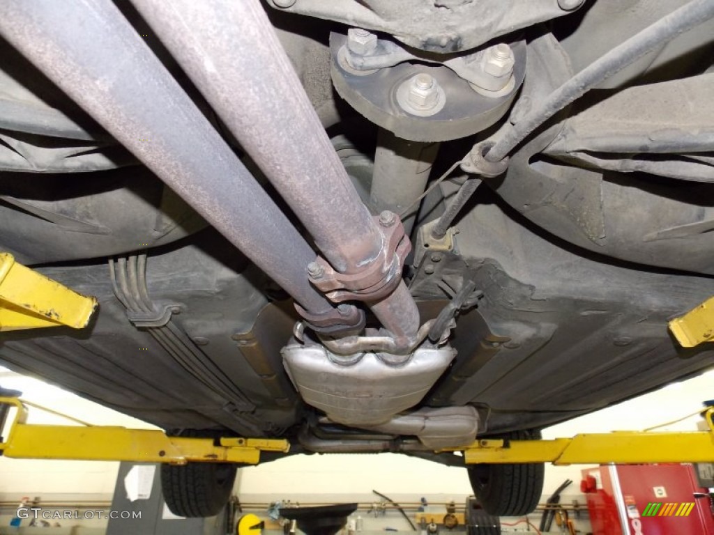 1988 Mercedes-Benz SL Class 560 SL Roadster Undercarriage Photo #93428543