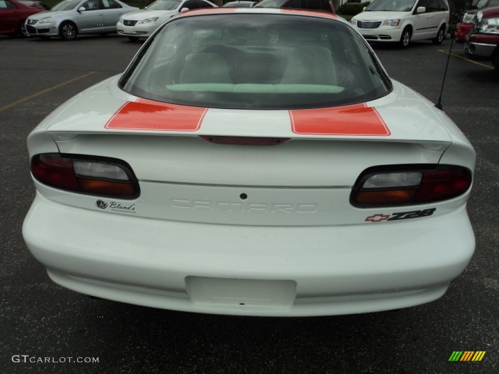 1997 Camaro Z28 30th Anniversary Edition Coupe - Arctic White / Arctic White photo #20