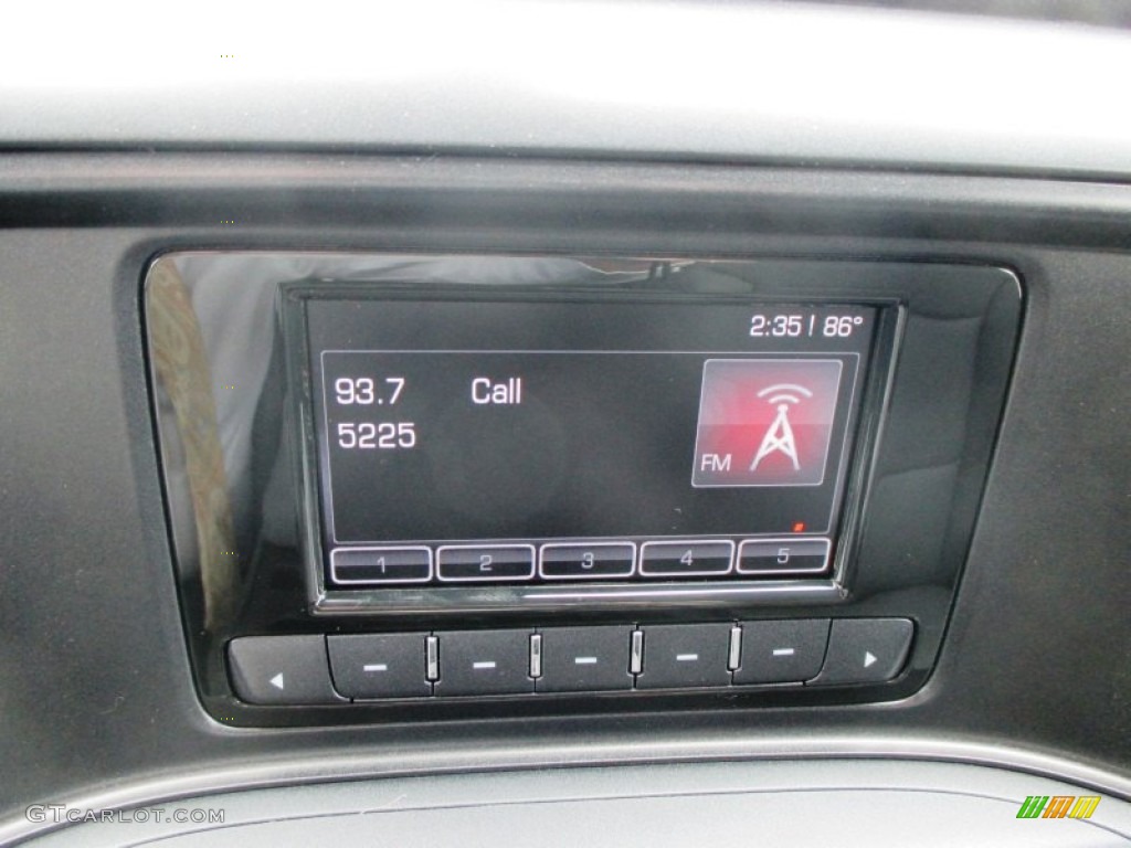 2015 GMC Sierra 3500HD Work Truck Crew Cab Dual Rear Wheel 4x4 Controls Photo #93433427