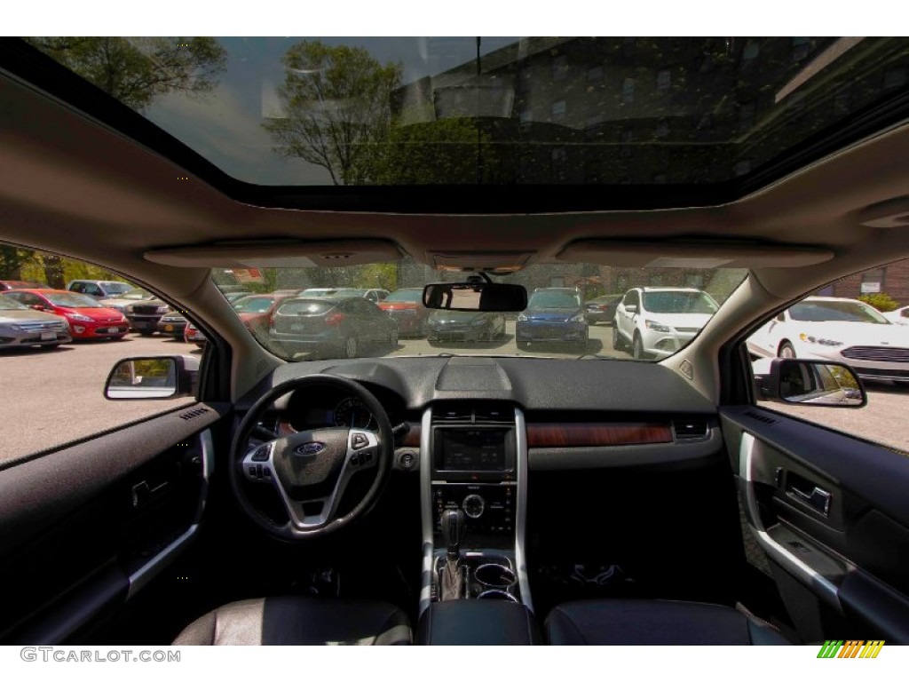 2012 Edge Limited AWD - White Platinum Metallic Tri-Coat / Charcoal Black photo #20