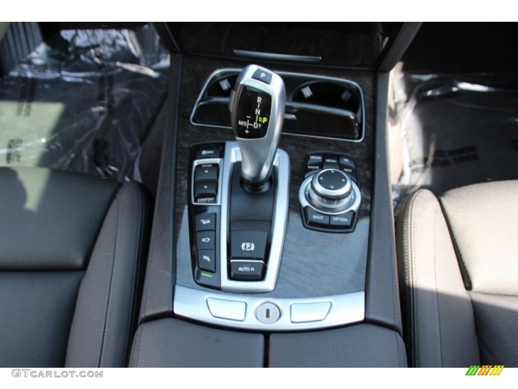 2013 BMW 7 Series 740Li xDrive Sedan Transmission Photos