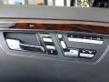 Black - S 550 Sedan Photo No. 8