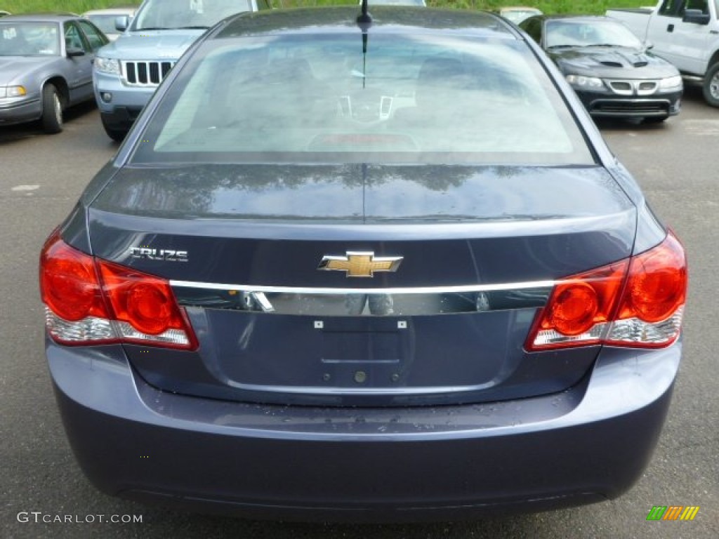 2014 Cruze LS - Atlantis Blue Metallic / Jet Black/Medium Titanium photo #4