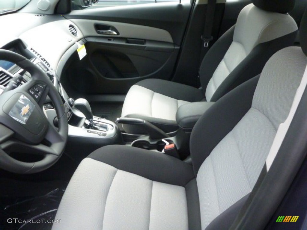 2014 Cruze LS - Atlantis Blue Metallic / Jet Black/Medium Titanium photo #10