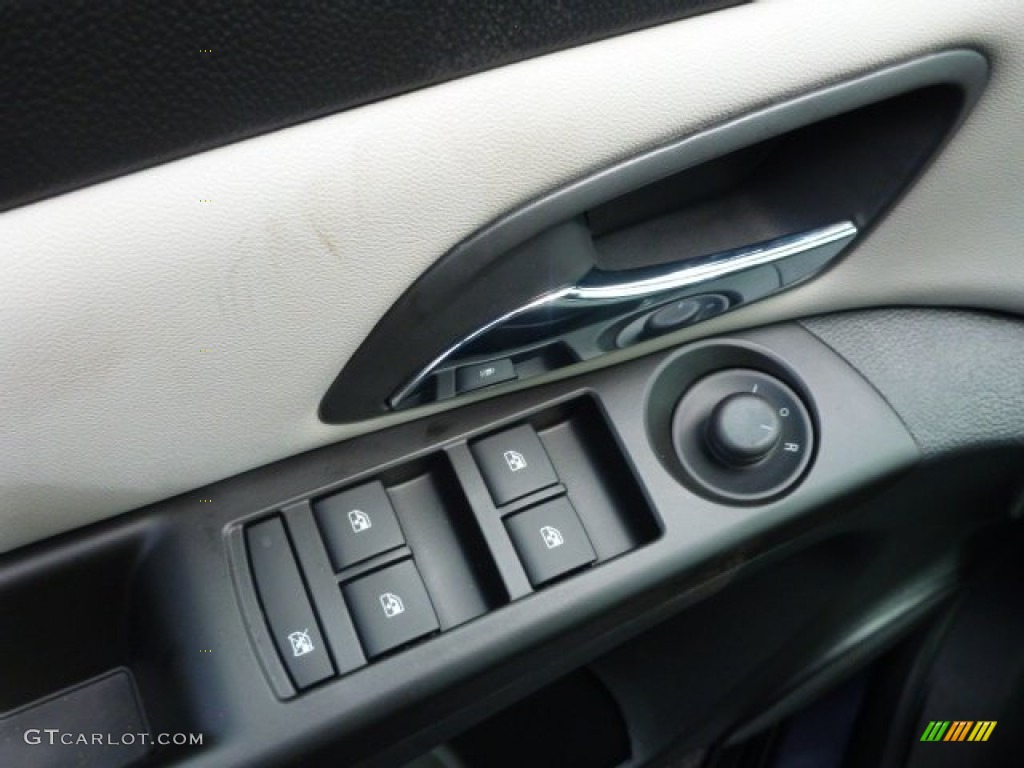 2014 Cruze LS - Atlantis Blue Metallic / Jet Black/Medium Titanium photo #13