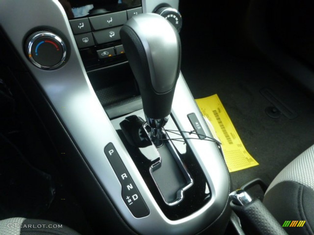 2014 Cruze LS - Atlantis Blue Metallic / Jet Black/Medium Titanium photo #16